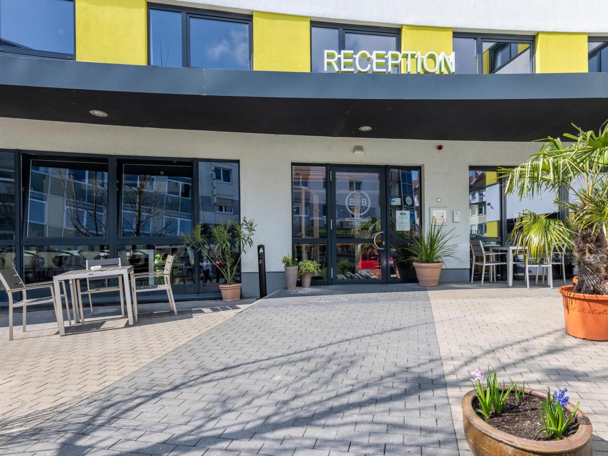 B&B Hotel Schweinfurt-City Экстерьер фото