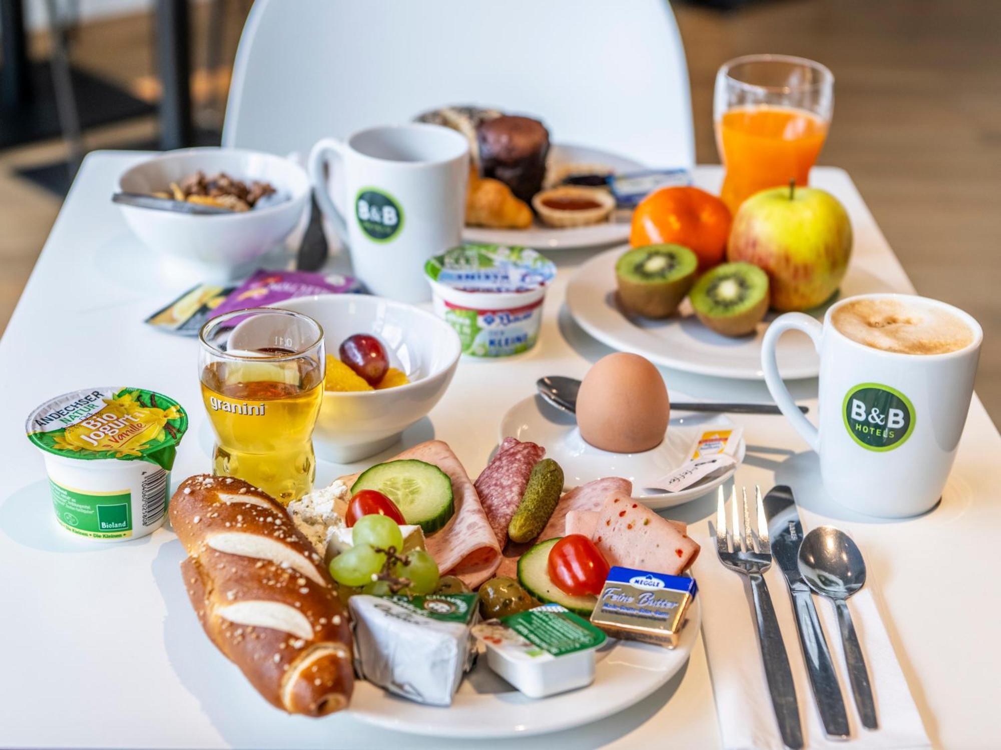 B&B Hotel Schweinfurt-City Экстерьер фото
