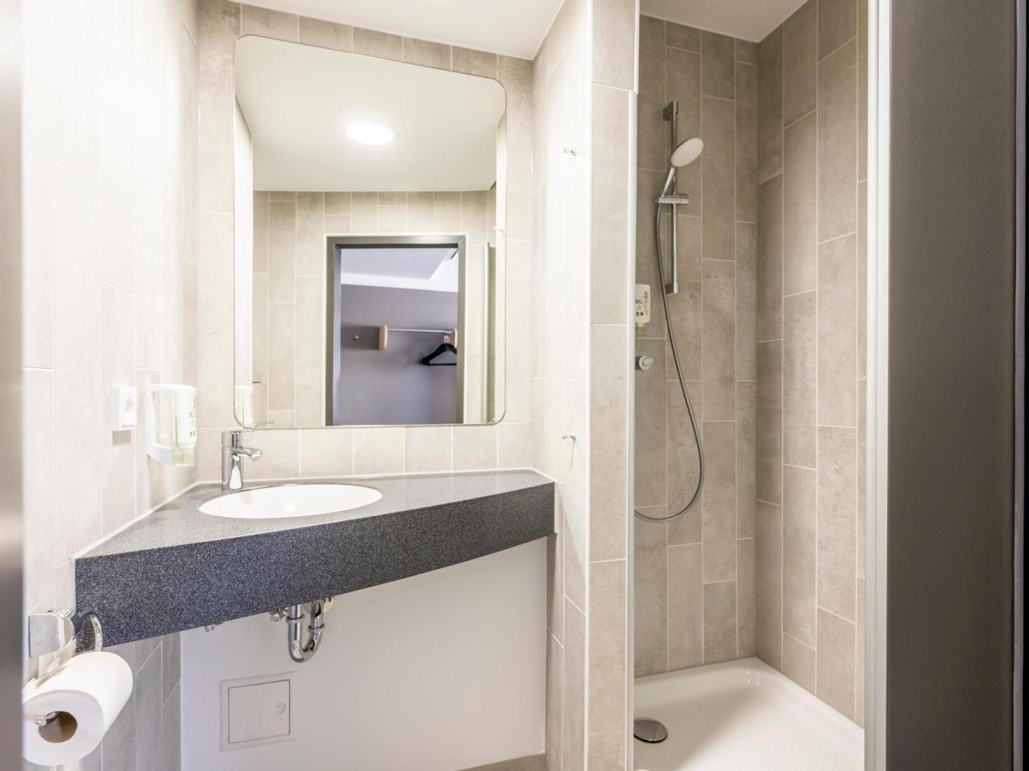 B&B Hotel Schweinfurt-City Экстерьер фото