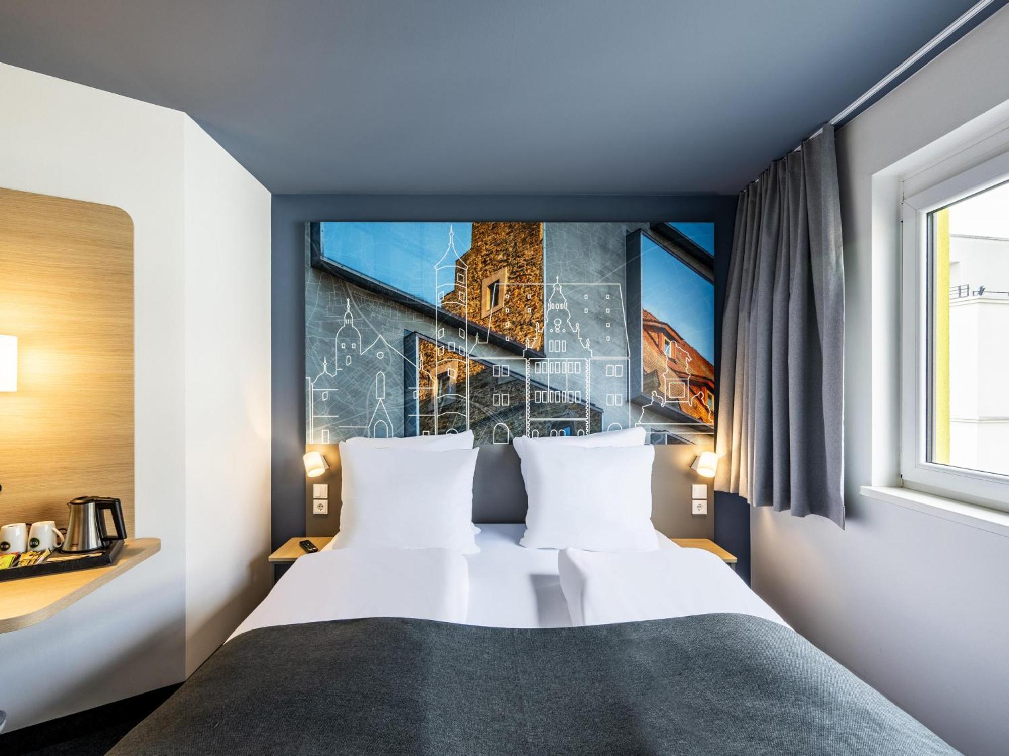 B&B Hotel Schweinfurt-City Экстерьер фото