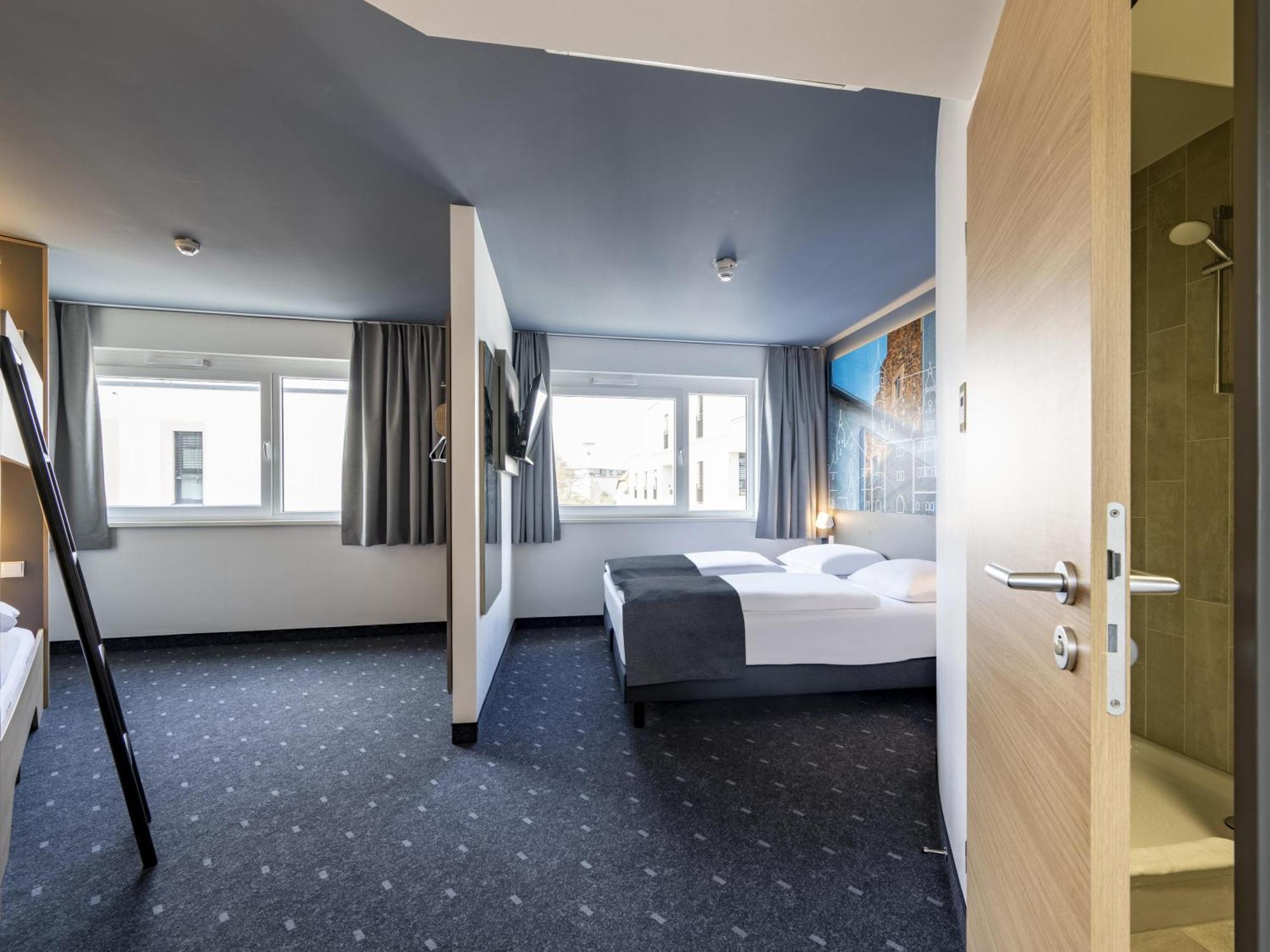 B&B Hotel Schweinfurt-City Экстерьер фото